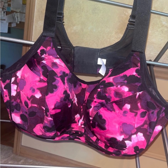 Lane Bryant Other - Livi active sports bra